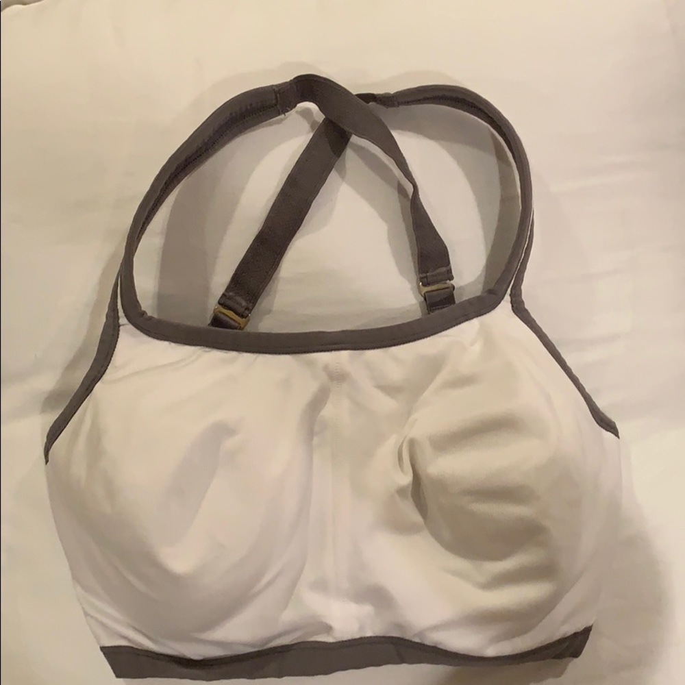 Natori convertible underwire sports bra 32DD
